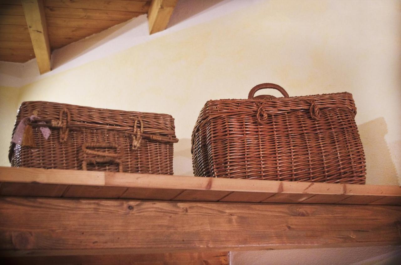 Casa De Ajala - B&B De Charme In Antica Dimora Totalmente Ristrutturata E Dotata Di Tutti I Confort Bagni Privati Spazio Living Patio Esterno Ambienti Climatizzati Degustazioni Prodotti Locali Làconi Dış mekan fotoğraf